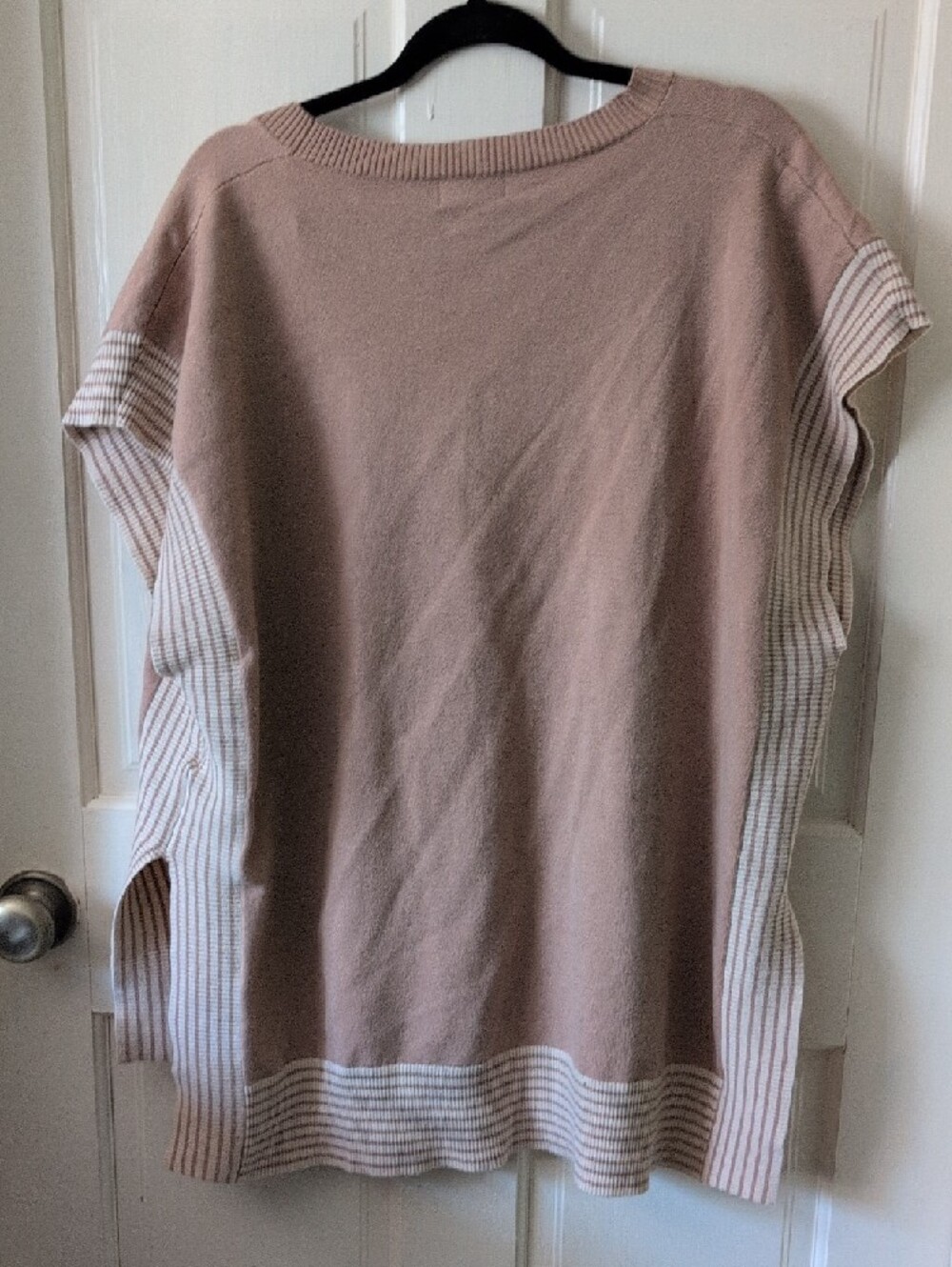 Tan Button-up Top - Picture 2 of 6